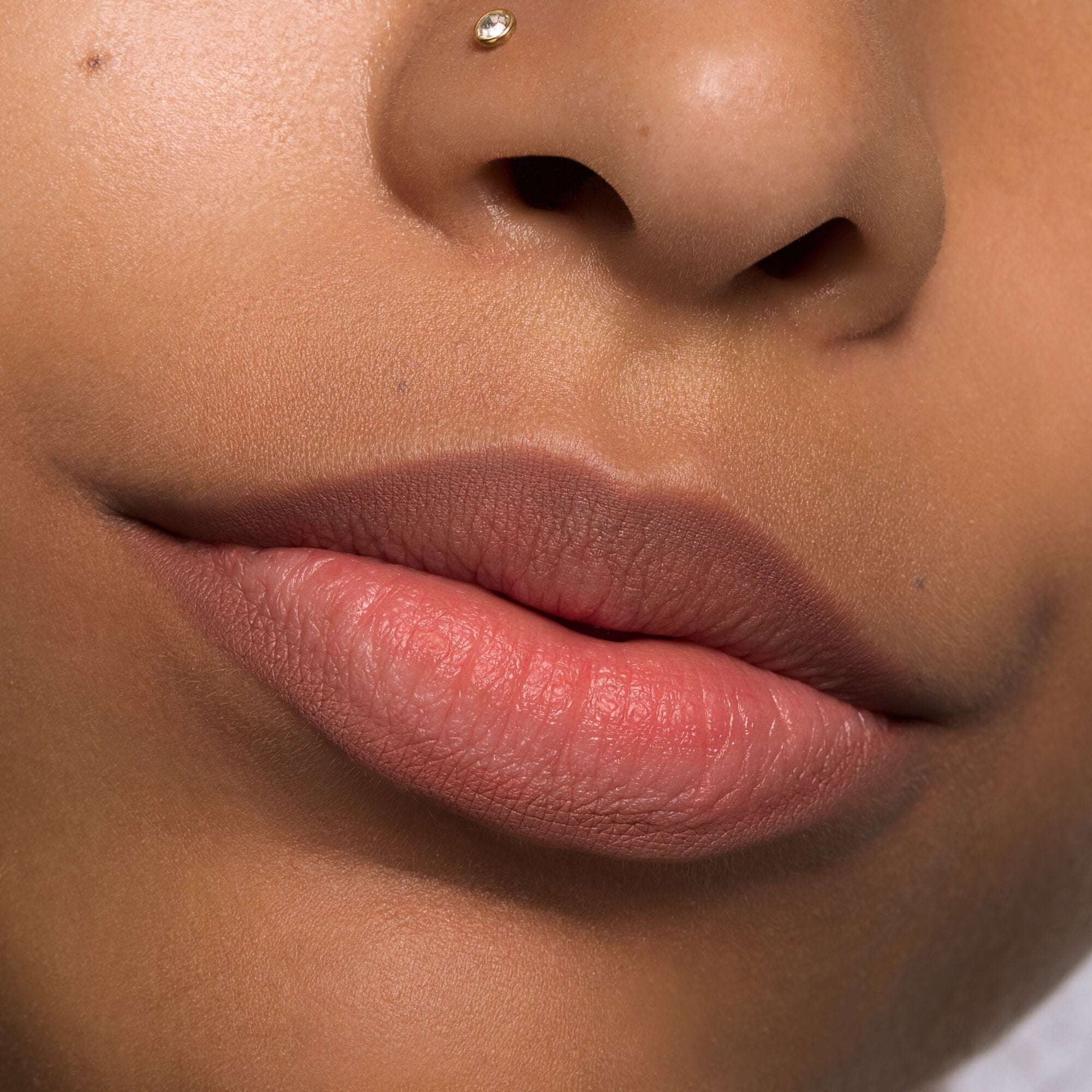 Lápis para Lábios Matte Comfort 8h